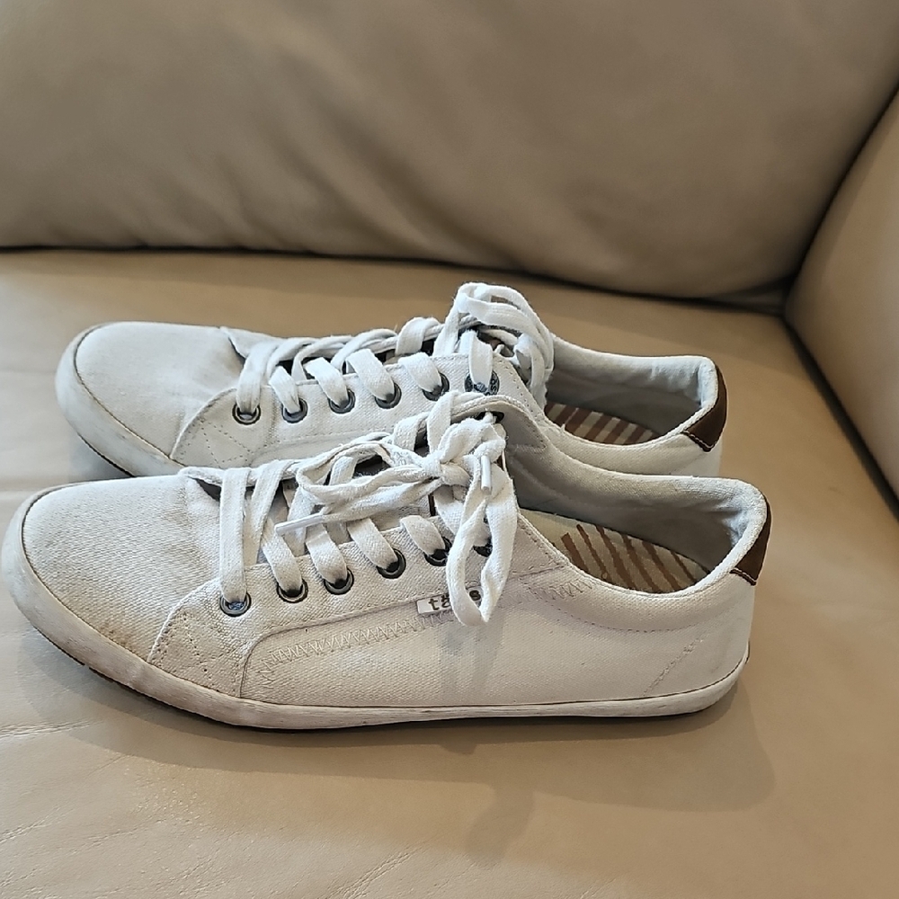TAOS Casual Beige Sneakers with Brown Accents - Picture 3 of 8